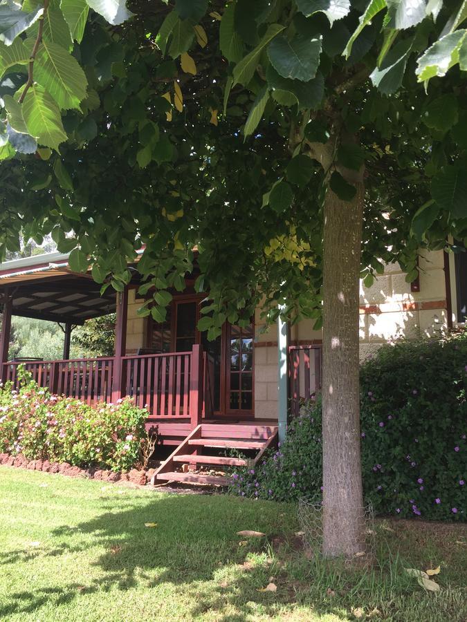 Clover Cottage Country Retreat แมนจิมัป ภายนอก รูปภาพ